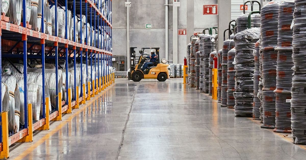 The interior of an industrial warehouse used for logistics